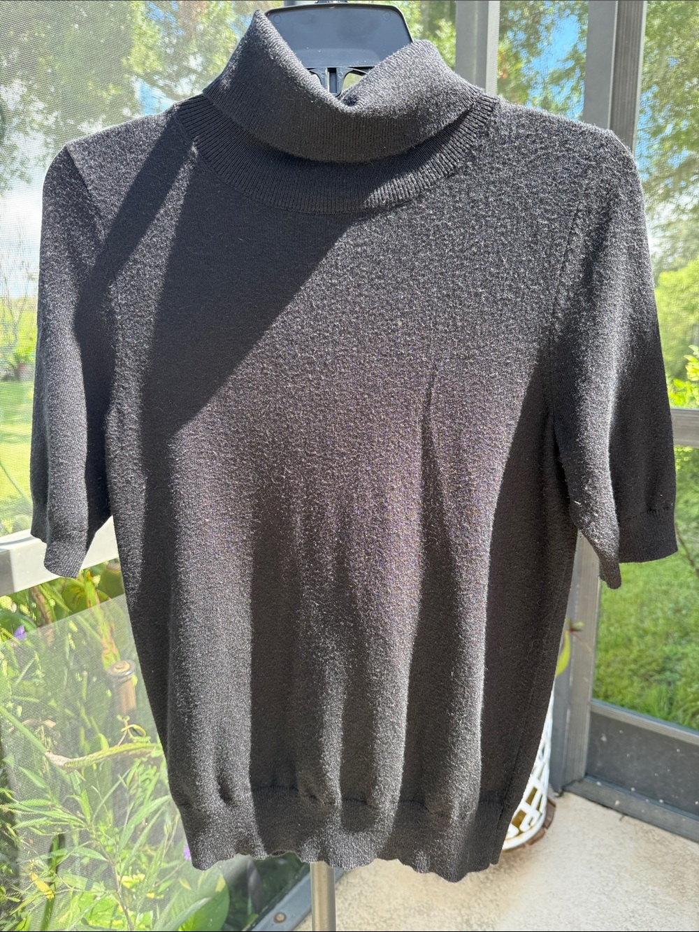 Ann Taylor Black Short-Sleeve Turtleneck Sweater Top